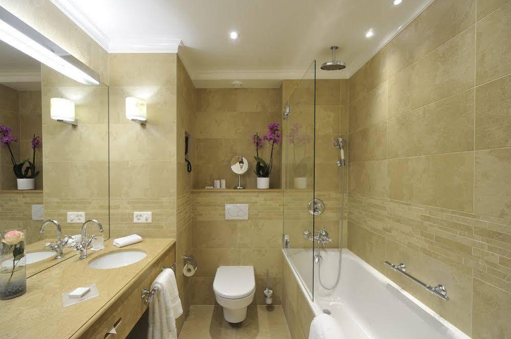 Hotel De La Cigogne Geneva Ngoại thất bức ảnh Bathroom